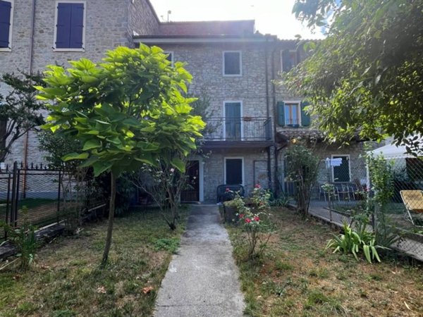 casa indipendente in vendita a Castel di Casio