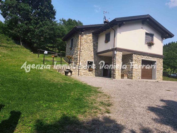 casa indipendente in vendita a Castel di Casio