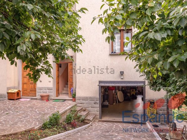 casa indipendente in vendita a Castel di Casio