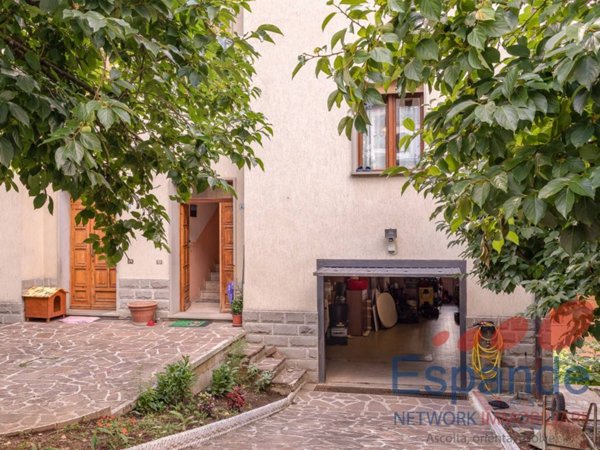 casa indipendente in vendita a Castel di Casio