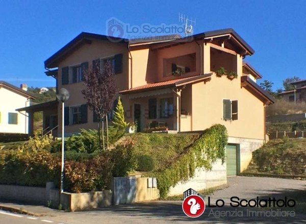 casa indipendente in vendita a Castel di Casio