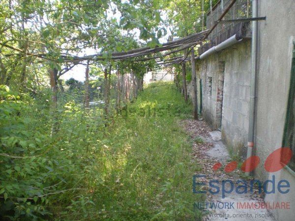 casa indipendente in vendita a Castel di Casio in zona Suviana