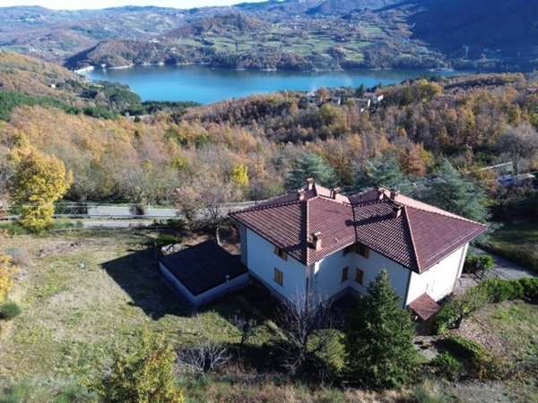 casa indipendente in vendita a Castel di Casio in zona Badi