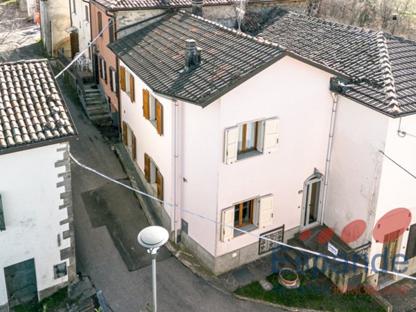 casa indipendente in vendita a Castel di Casio in zona Casola