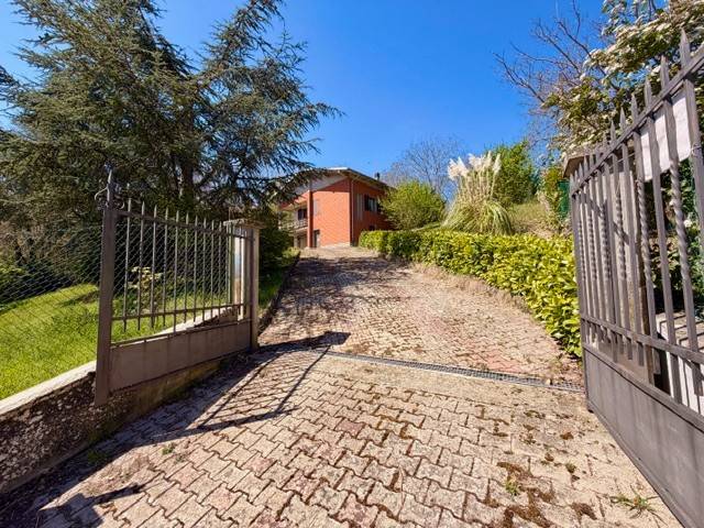casa indipendente in vendita a Castel di Casio