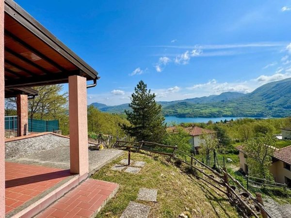 casa indipendente in vendita a Castel di Casio in zona Badi