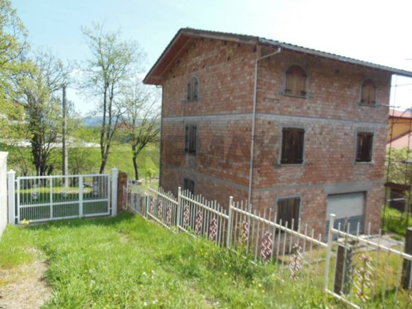 casa indipendente in vendita a Castel di Casio in zona Badi