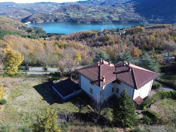 casa indipendente in vendita a Castel di Casio in zona Badi