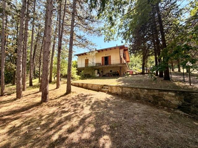 casa indipendente in vendita a Castel di Casio in zona Suviana