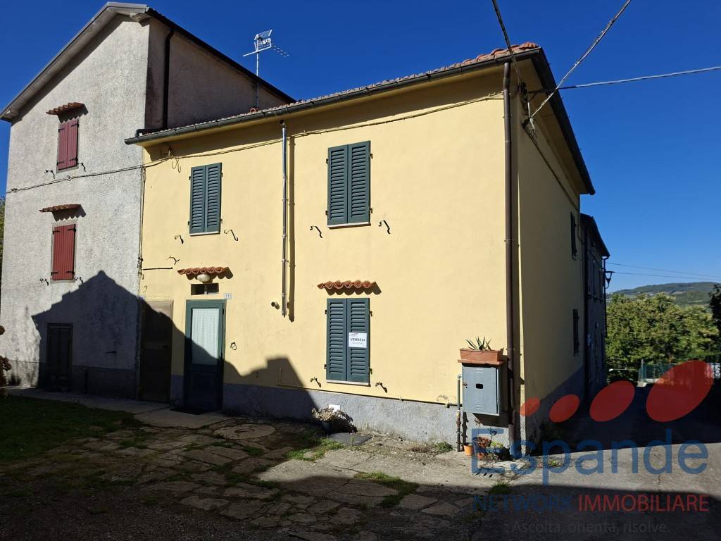 casa indipendente in vendita a Castel di Casio in zona Suviana