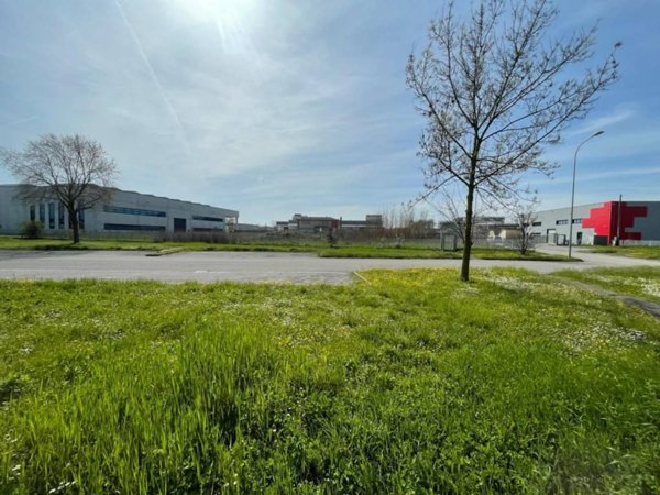 terreno agricolo in vendita a Castel Guelfo di Bologna