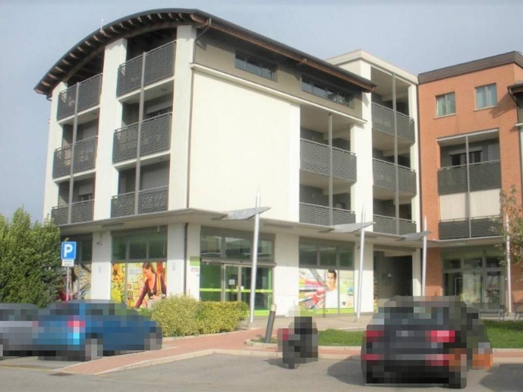 negozio in vendita a Castel Guelfo di Bologna