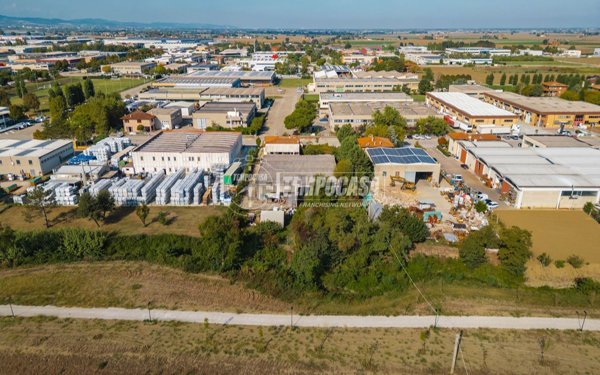 negozio in vendita a Castel Guelfo di Bologna