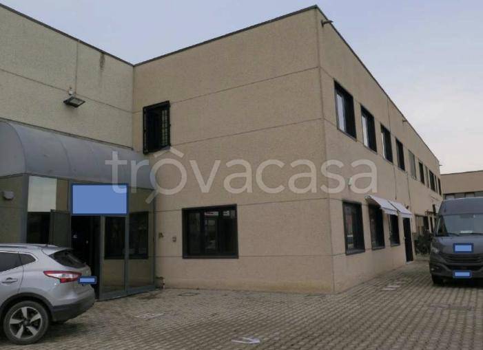 locale commerciale in vendita a Castel Guelfo di Bologna