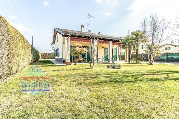 casa indipendente in vendita a Castello d'Argile