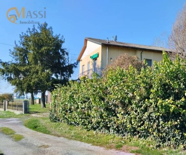casa indipendente in vendita a Castello d'Argile