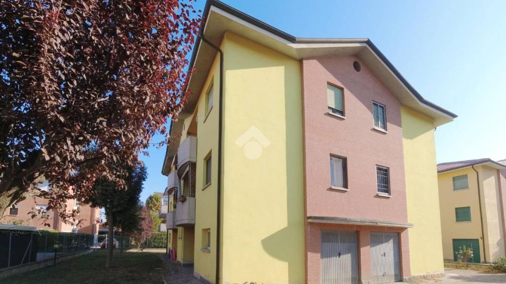 appartamento in vendita a Castello d'Argile