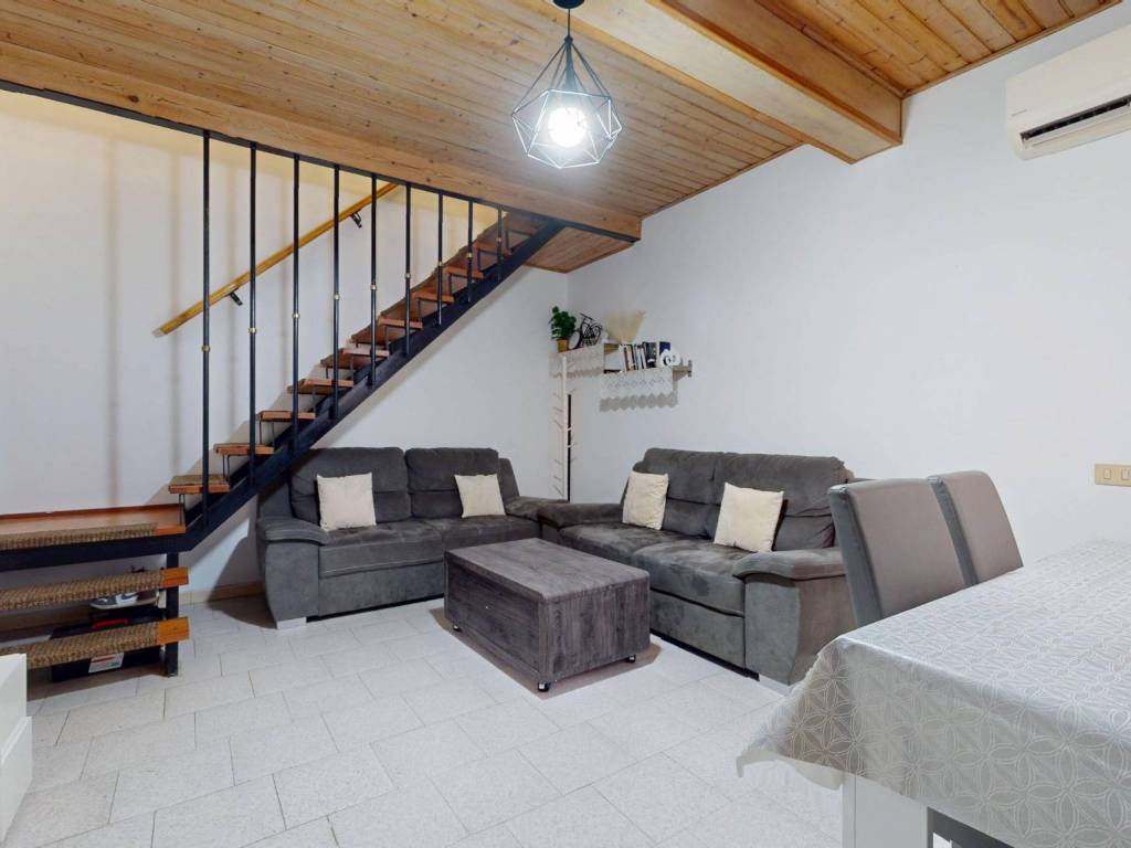 casa indipendente in vendita a Castello d'Argile