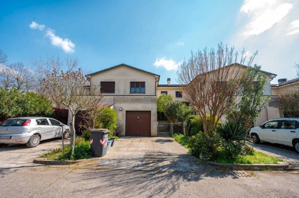 casa indipendente in vendita a Castello d'Argile