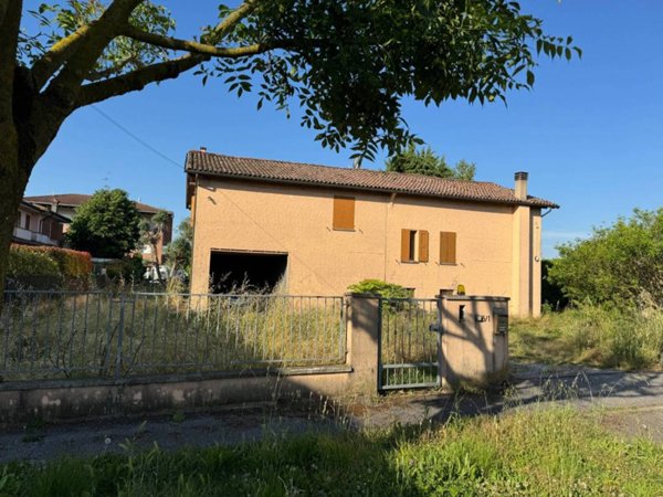 casa indipendente in vendita a Castello d'Argile
