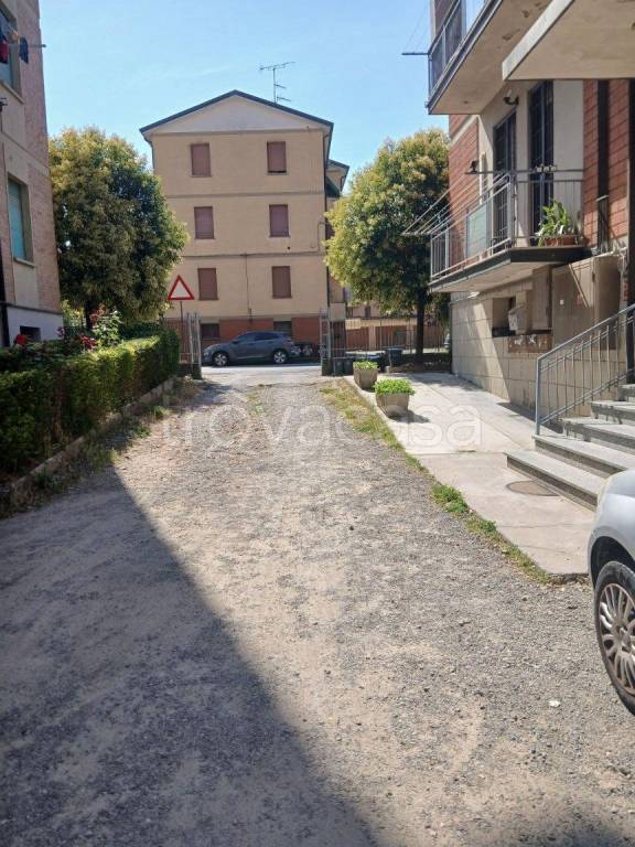 locale di sgombero in vendita a Castello d'Argile