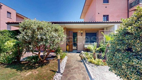 casa indipendente in vendita a Castello d'Argile