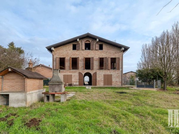 casa indipendente in vendita a Castello d'Argile