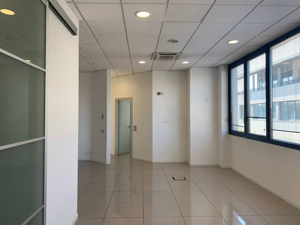 ufficio in vendita a Castel Maggiore