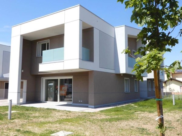casa indipendente in vendita a Castel Maggiore
