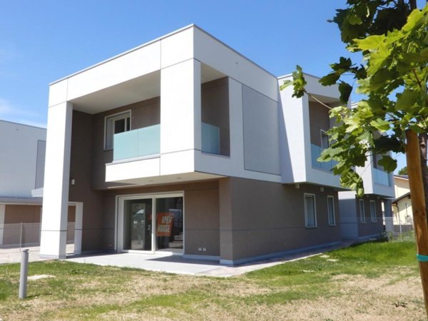 casa indipendente in vendita a Castel Maggiore