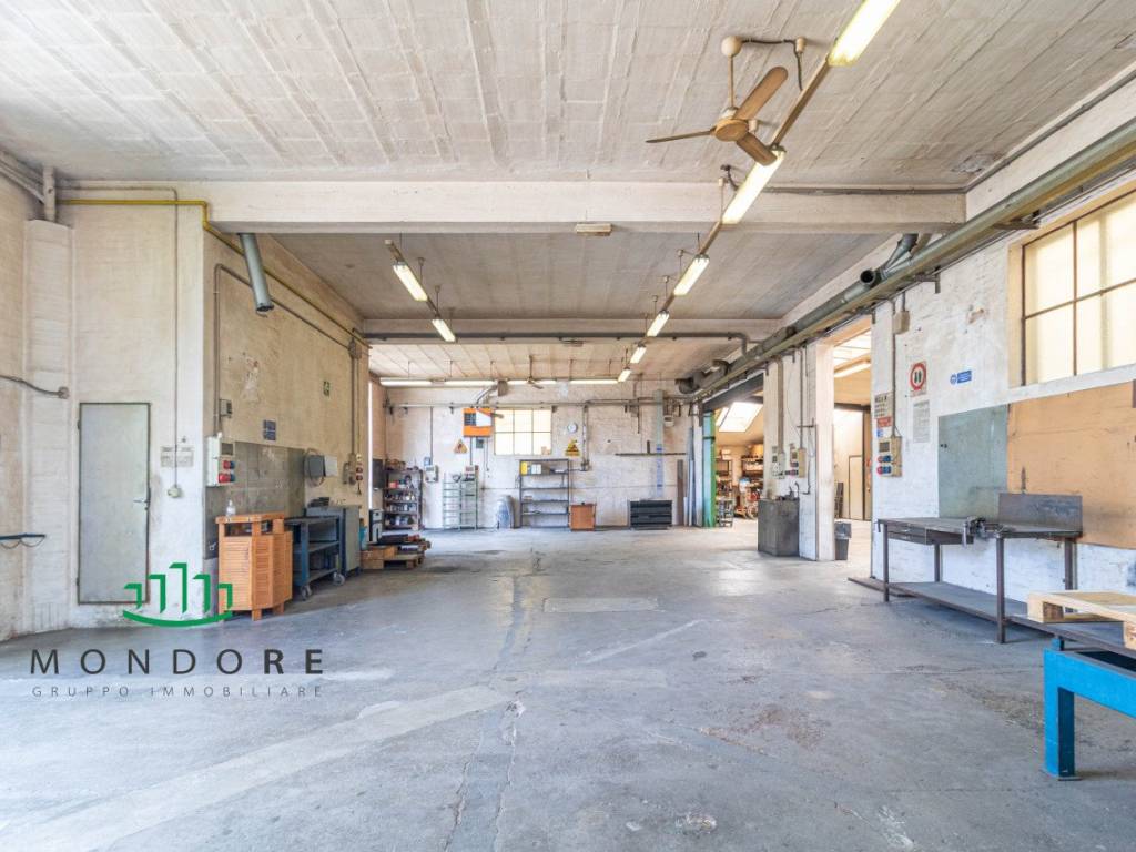 locale commerciale in vendita a Castel Maggiore