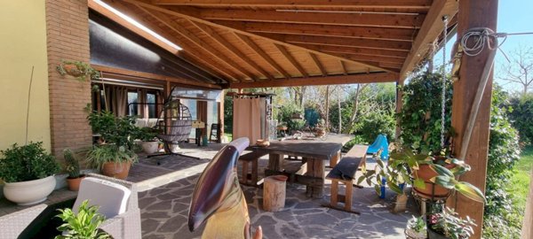 casa indipendente in vendita a Castel Maggiore in zona Sabbiuno