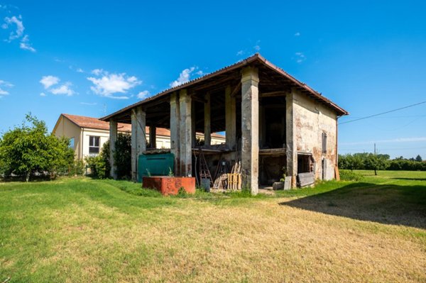 casale in vendita a Castel Maggiore