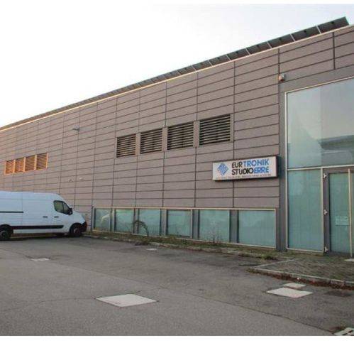 locale commerciale in vendita a Castel Maggiore