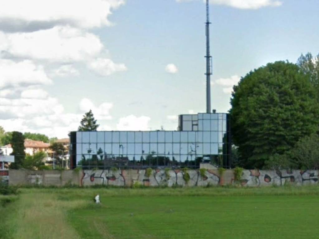 locale commerciale in vendita a Castel Maggiore