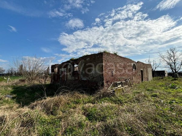 casa indipendente in vendita a Castel Maggiore in zona Sabbiuno