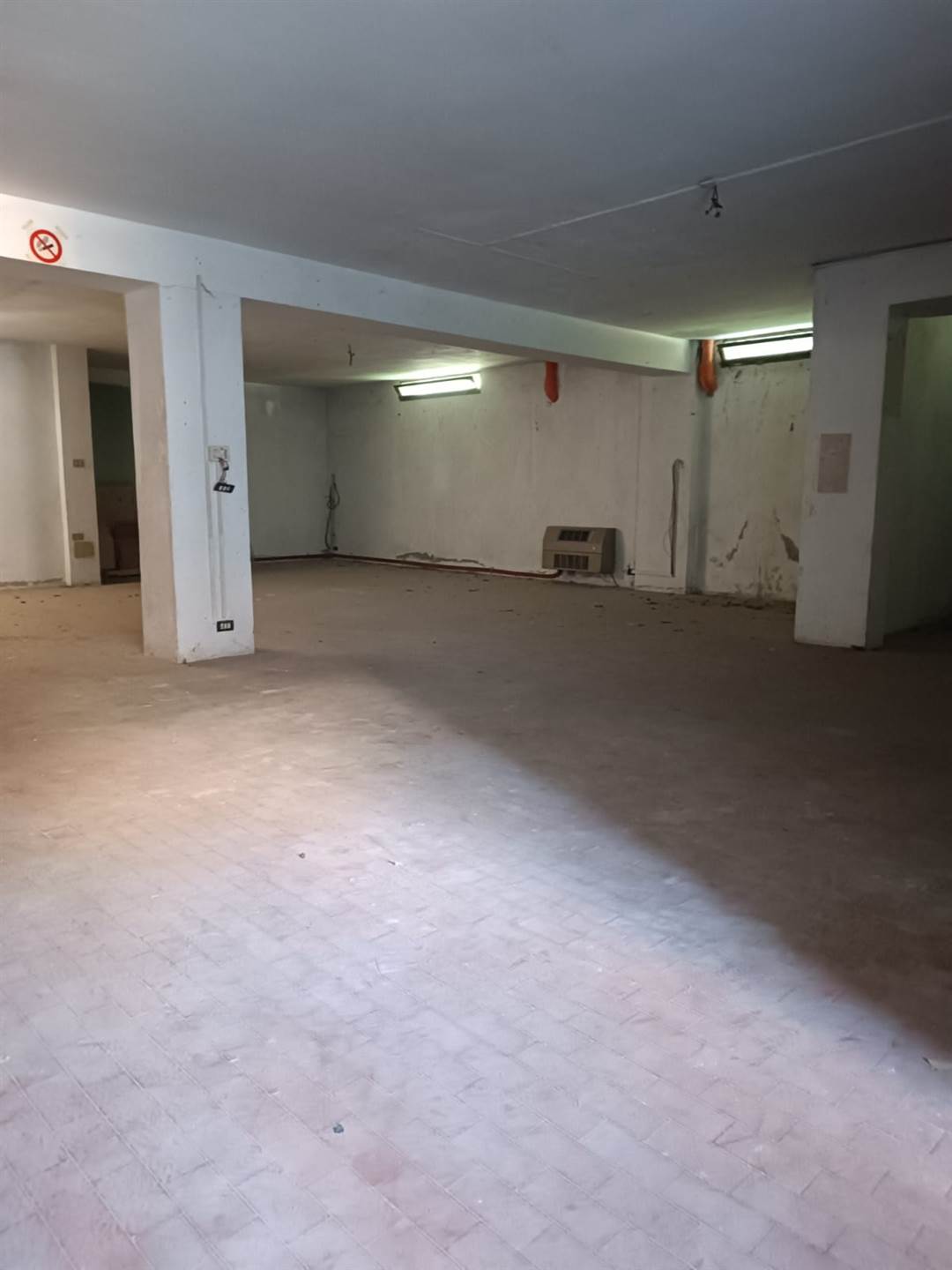 locale di sgombero in vendita a Castel Maggiore