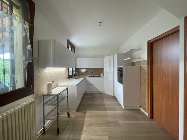 casa indipendente in vendita a Castel Maggiore in zona Sabbiuno