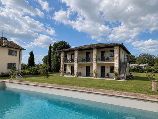 casale in vendita a Castel Maggiore in zona Sabbiuno