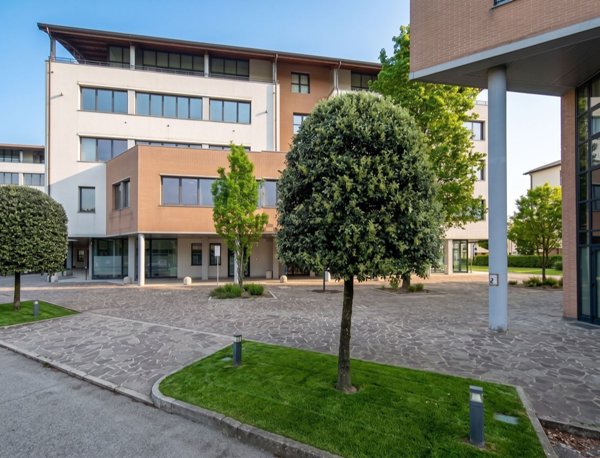 ufficio in vendita a Castel Maggiore