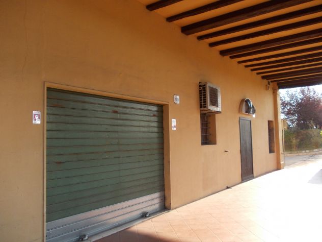 ufficio in vendita a Castel San Pietro Terme in zona Gallo Bolognese