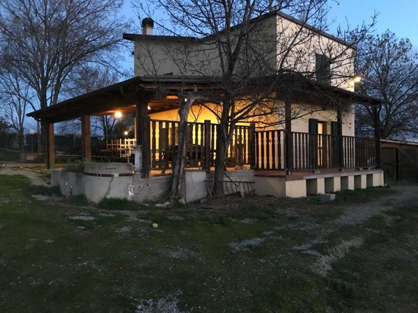 casa indipendente in vendita a Castel San Pietro Terme in zona Montecalderaro