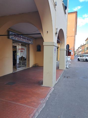 negozio in vendita a Castel San Pietro Terme