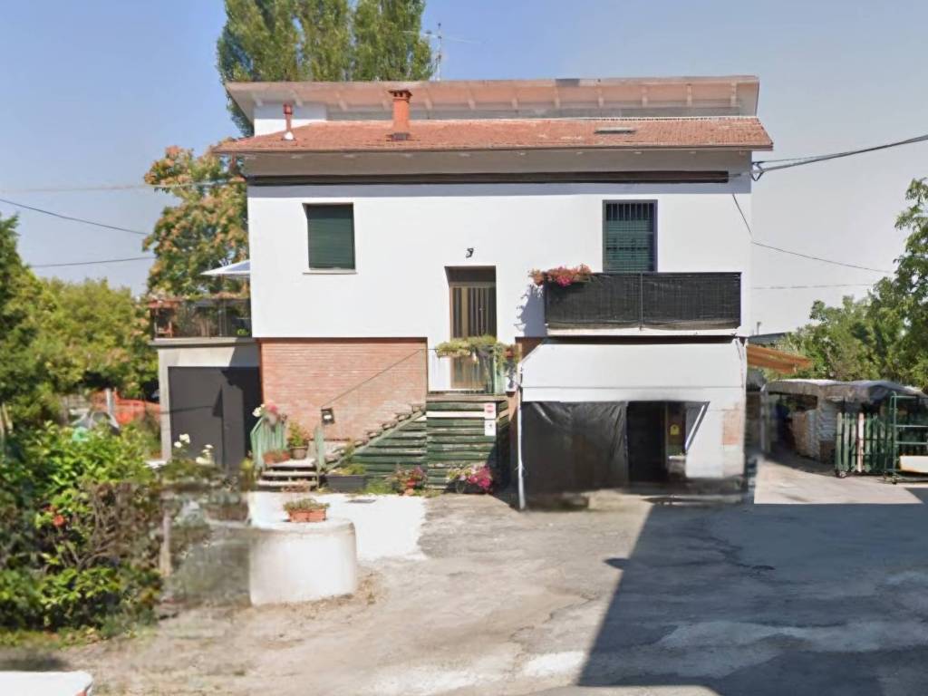 negozio in vendita a Castel San Pietro Terme in zona Osteria Grande