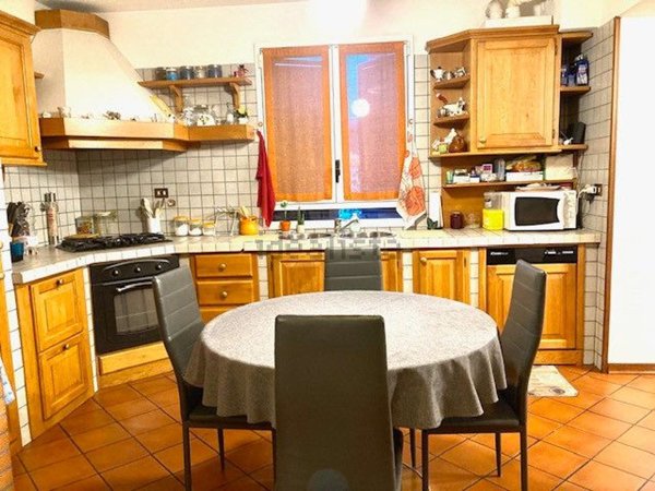 locale di sgombero in vendita a Castel San Pietro Terme