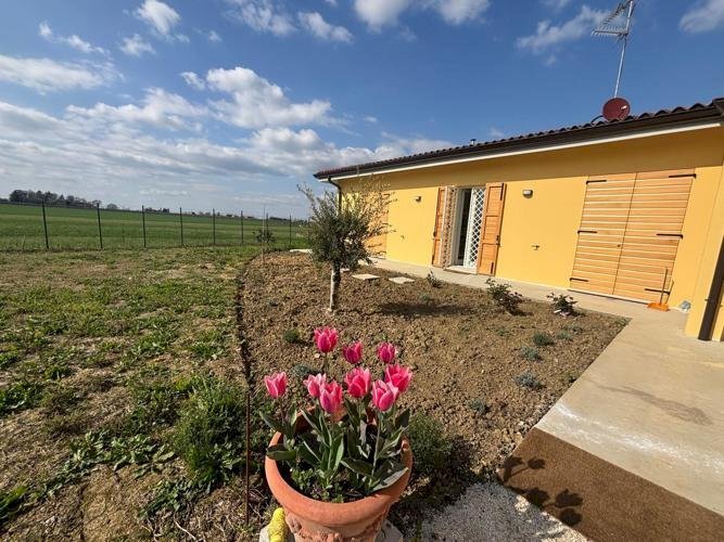 casa indipendente in vendita a Castel San Pietro Terme