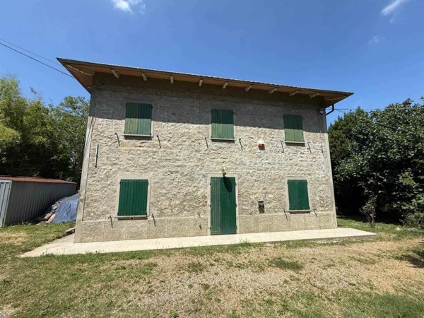 casa indipendente in vendita a Castel San Pietro Terme in zona Montecalderaro