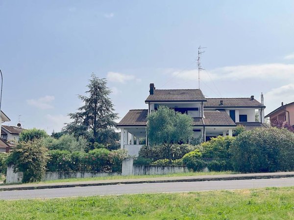 casa indipendente in vendita a Castel San Pietro Terme