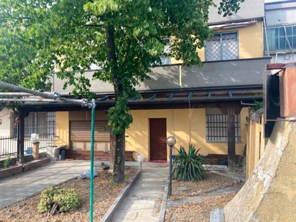 casa indipendente in vendita a Castel San Pietro Terme in zona Osteria Grande