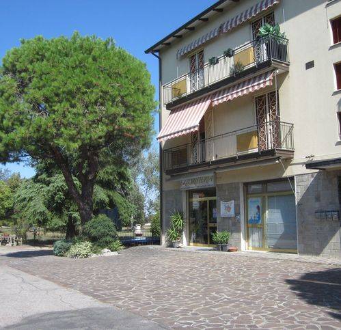 negozio in vendita a Castel San Pietro Terme in zona Osteria Grande